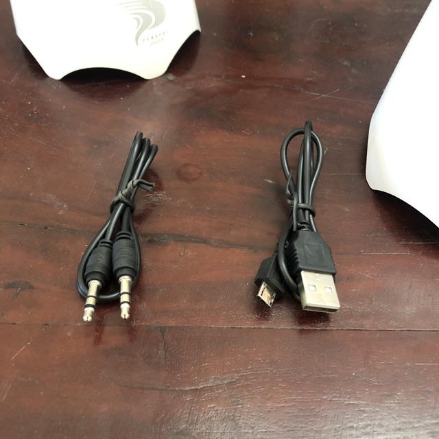 Đèn học tích điện 3 CHẾ ĐỘ SÁNG kèm loa bluetooth học tiếng anh cho bé