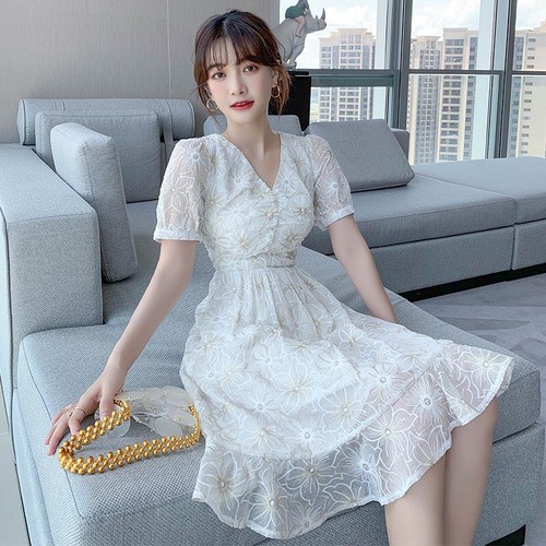 Đầm Hoa Thiết Kế Dáng Xòe Độc Đáo 🍁 𝓜𝓪̂̃𝓾 𝓗𝓞𝓣 🍁 Mang Phong Cách Thanh Lịch, Mới Lạ Dành Cho Nữ 2021 | BigBuy360 - bigbuy360.vn