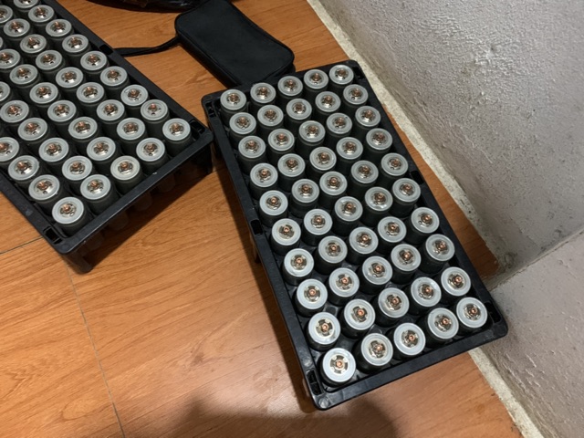 Pin lithium sắt cell pin 32650 dung lượng 50ah có đồng hồ hiển thị