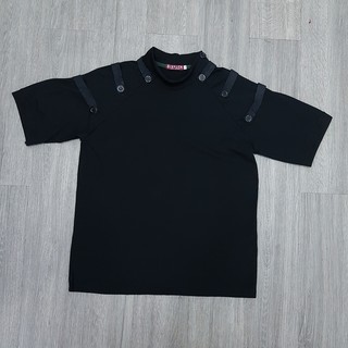 Áo thun unisex phối nút trắng đen