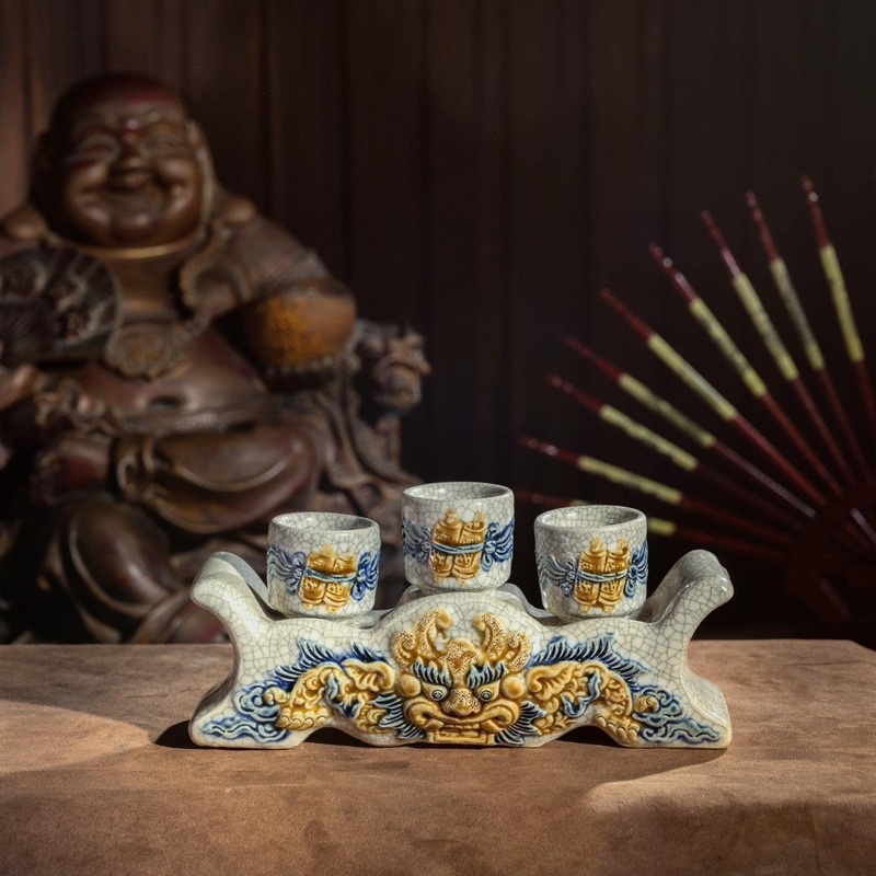 Chén thờ men rạn, chén rượu thờ, chén nước hoạ tiết cuốn thư - liên hoa