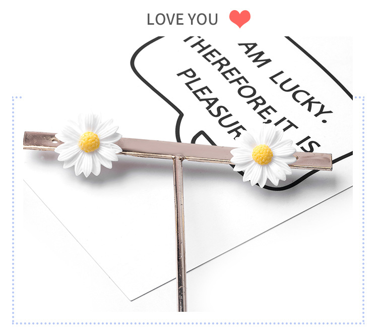 Bông Tai Hình Hoa Cúc Xinh Xắn Dành Cho Nữ