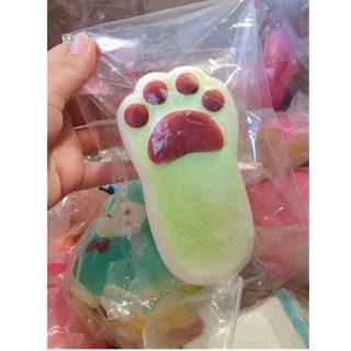 Squishy chân mèo màu xanh lá(có bao bì)_nhập mã ANHTH723 giảm 15.000d cho đơn hàng đầu tiên