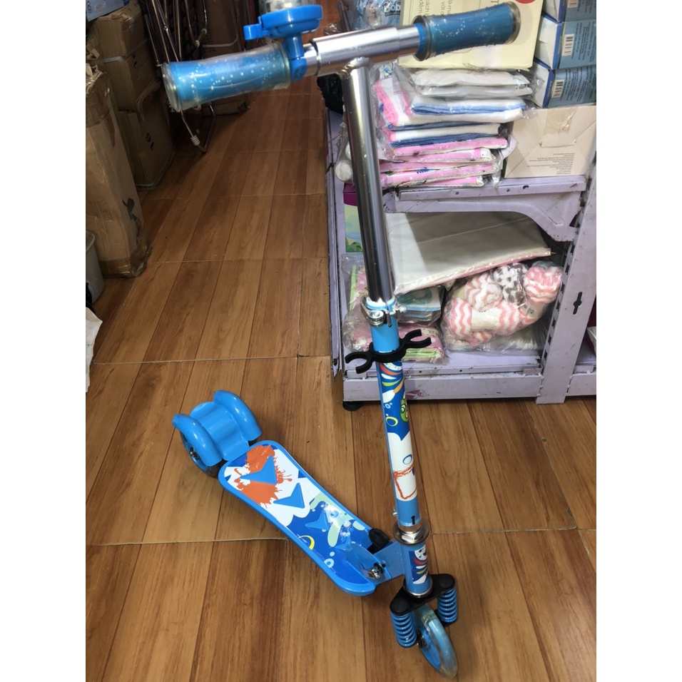 Xe Scooter Mẫu Nhân Vật Hoạt Hình Người Nhện Và Công Chúa Có Lò So Giảm Sóc