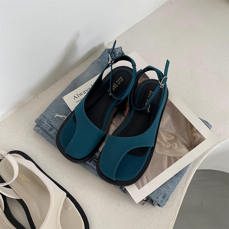 Sandal IELGY đế bệt mềm thiết kế khóa cài thời trang đi biển cho nữ