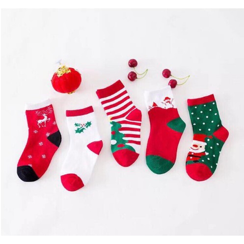 Set 5 đôi tất Noel cho bé ,vớ Noel nhiều màu cho bé tử 1 tuổi đến 12 tuổi