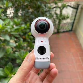 Camera Samsung Gear 360 2017( SM-R210NZWAXXV) - Nhỏ gọn, quay 4K- Chính hãng