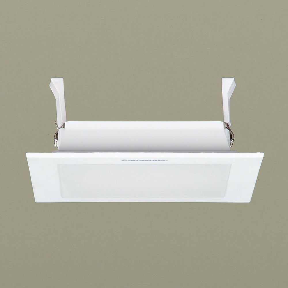 Đèn LED Neo Slim Downlight Vuông PANASONIC 9W - Ánh Sáng Vàng/ Trung Tính/ Trắng - Xuất xứ Indonesia - HIBUCENTER