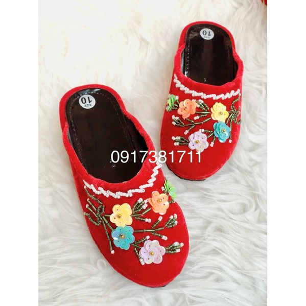 Hài nhung đỏ đính cườm cho bé gái