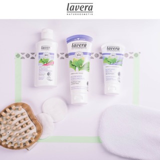 Sữa rửa mặt lavera