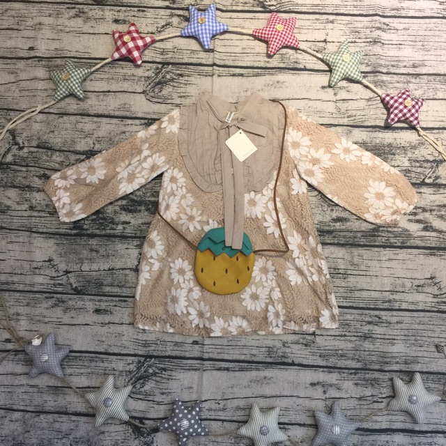Váy ren vintage cổ nơ cho bé gái