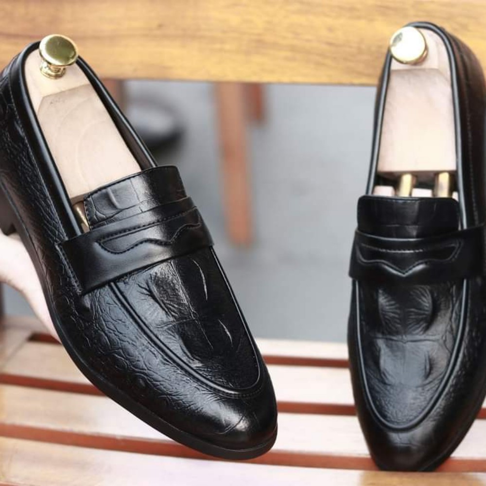 Giày Nam Giá Rẻ_[ Đế Khâu] _Giày Lười Nam_Giày Nam Đẹp_ Mã giày CS04 dập vân cá sấu màu đen. | BigBuy360 - bigbuy360.vn