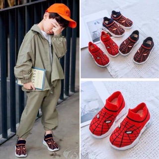 Giầy người nhện 2 mầu đỏ đen