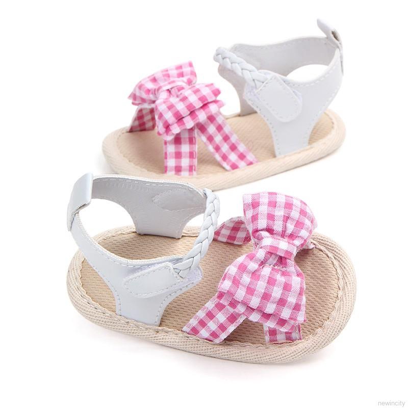 Giày sandal tập đi đế mềm chống trượt đính nơ cho bé gái