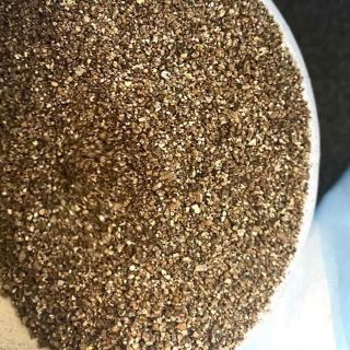 100Gr HẠT VERMICULITE - NGUYÊN LIỆU TRỘN ĐẤT TRỒNG SEN ĐÁ XƯƠNG RỒNG