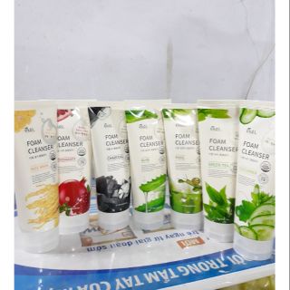 Sửa rửa mặt EKEl Foam Cleanser 180ml than hoat tính, gạo, lựu, trà xanh, dưa leo, lô hội, ốc sên hàn quốc