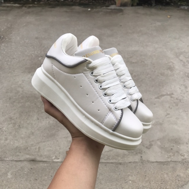 >ẢNH THẬT-HÀNG THẬT< Giày sneaker Mc Queen độn đế cao cấp full trắng phản quang dành cho nam và nữ