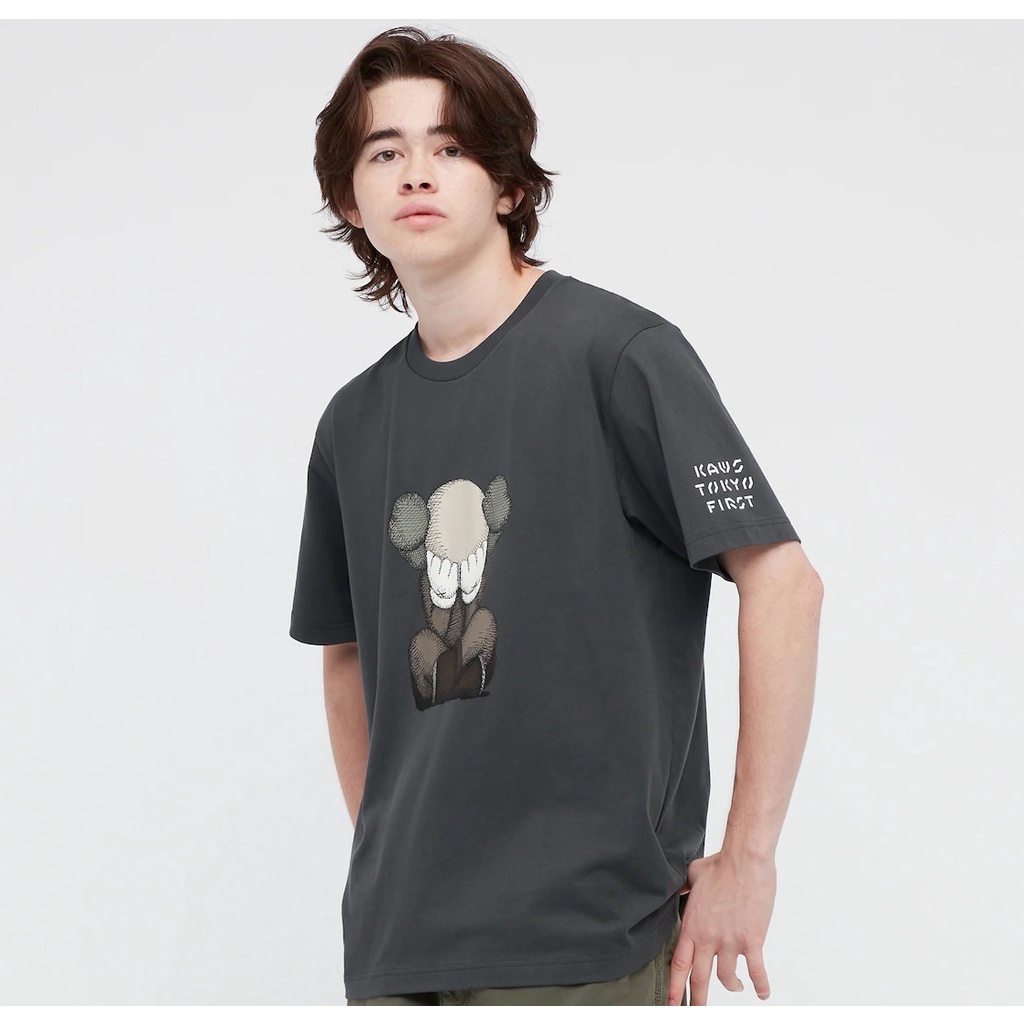 uniqlo kaws 2021