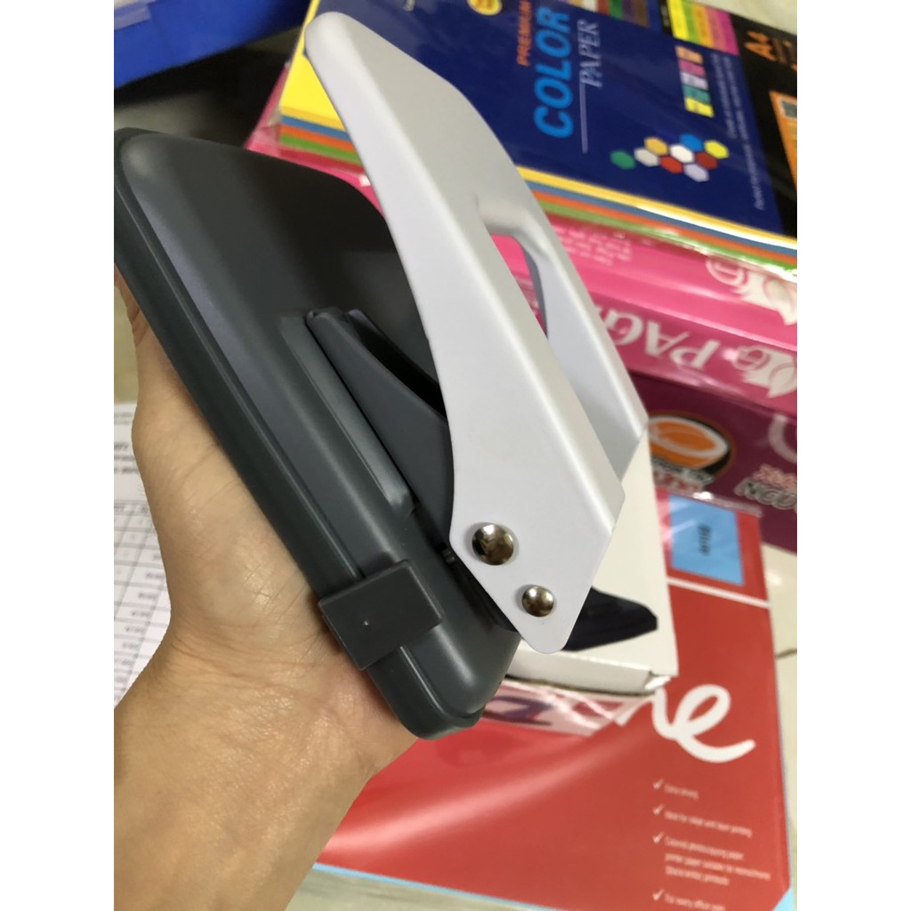 MÁY ĐỤC LỖ DELI 35 TỜ PUNCH 0104