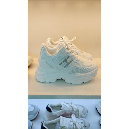 Giầy thể thao nâng đế chữ H 9phan