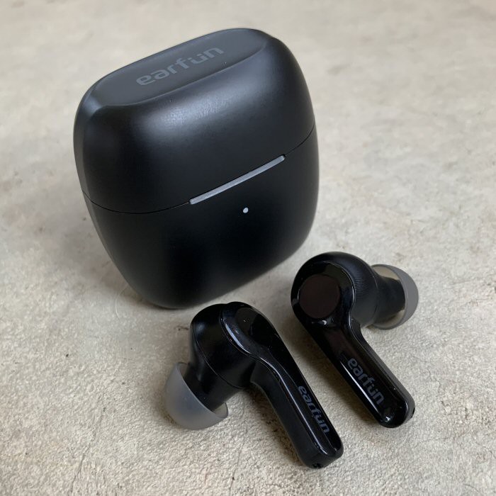 Tai nghe Earfun Air True Wireless - Kiểu dáng độc lạ - Thiết kế sáng tạo | BigBuy360 - bigbuy360.vn