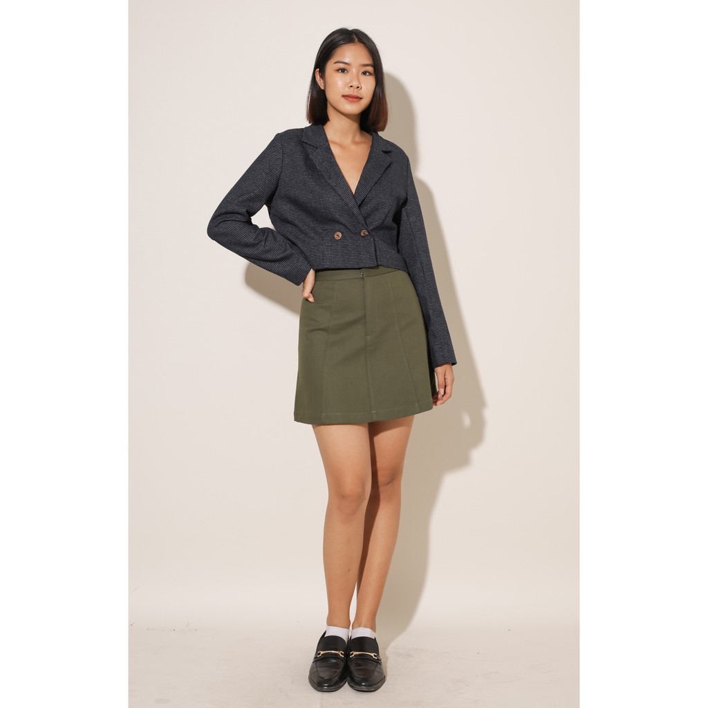 [Mã FAMALLT5 giảm 15% đơn 150k] Áo blazer nữ croptop thời trang GAGO buttons wrap collar crop blazer màu xanh đen GA3116 | BigBuy360 - bigbuy360.vn