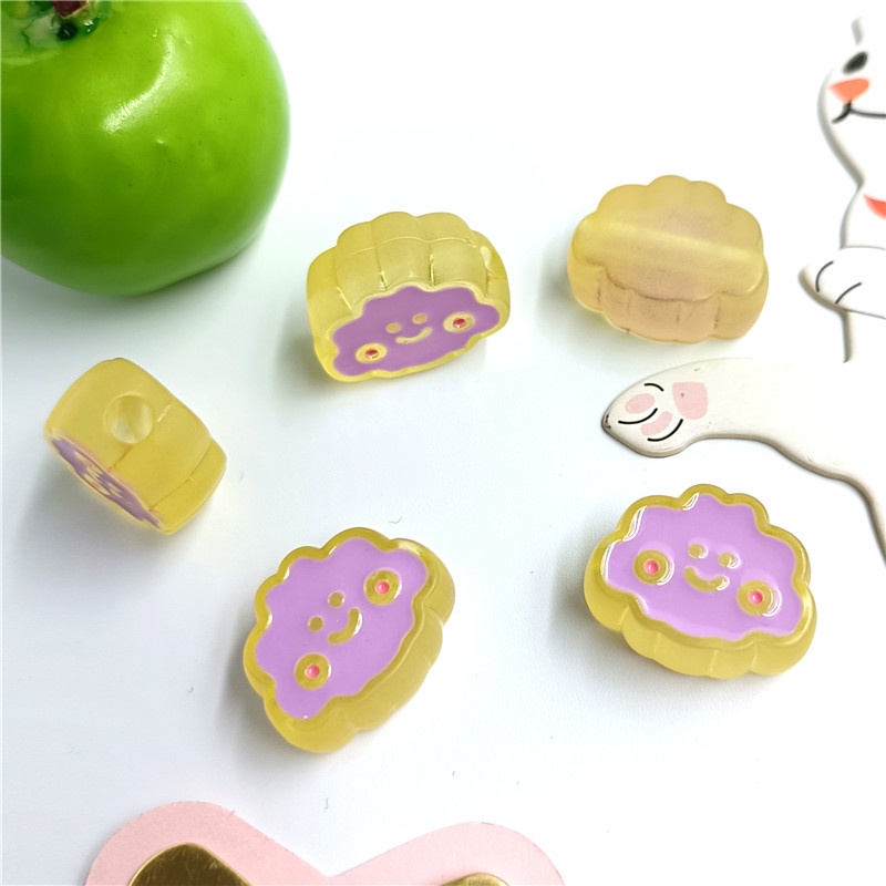 Set 5 Hạt Nhựa Trong Suốt Hình Đám Mây Cười Dùng Làm Vòng Tay/Vòng cổ Cho Bé Gái