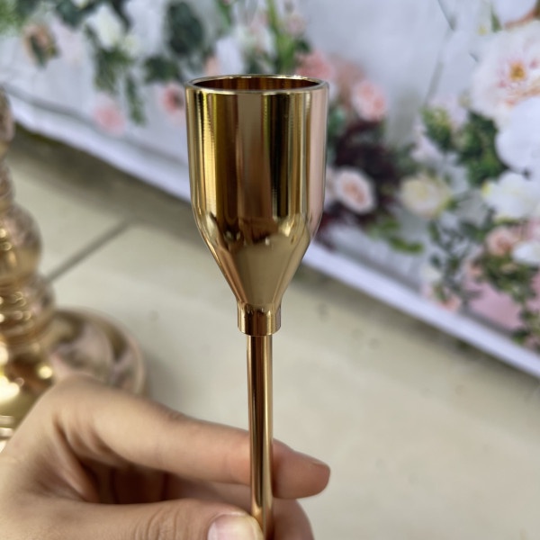 Chân nến kim loại mạ vàng để bàn tiệc ,decor nhà hàng khách sạn .