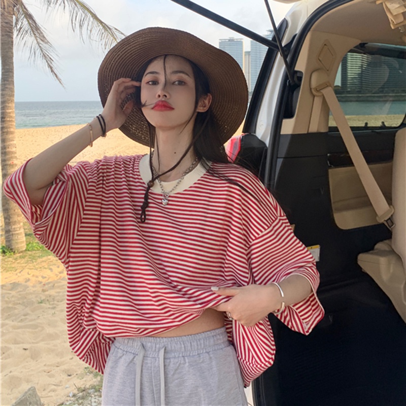 Áo thun IELGY ngắn tay dáng suông họa tiết kẻ sọc phong cách retro cho nữ