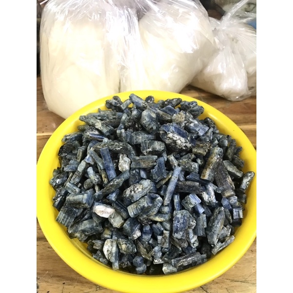 Đá thanh tẩy xanh dương Kyanite thô