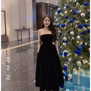 Đầm nhung cúp ngực xòe