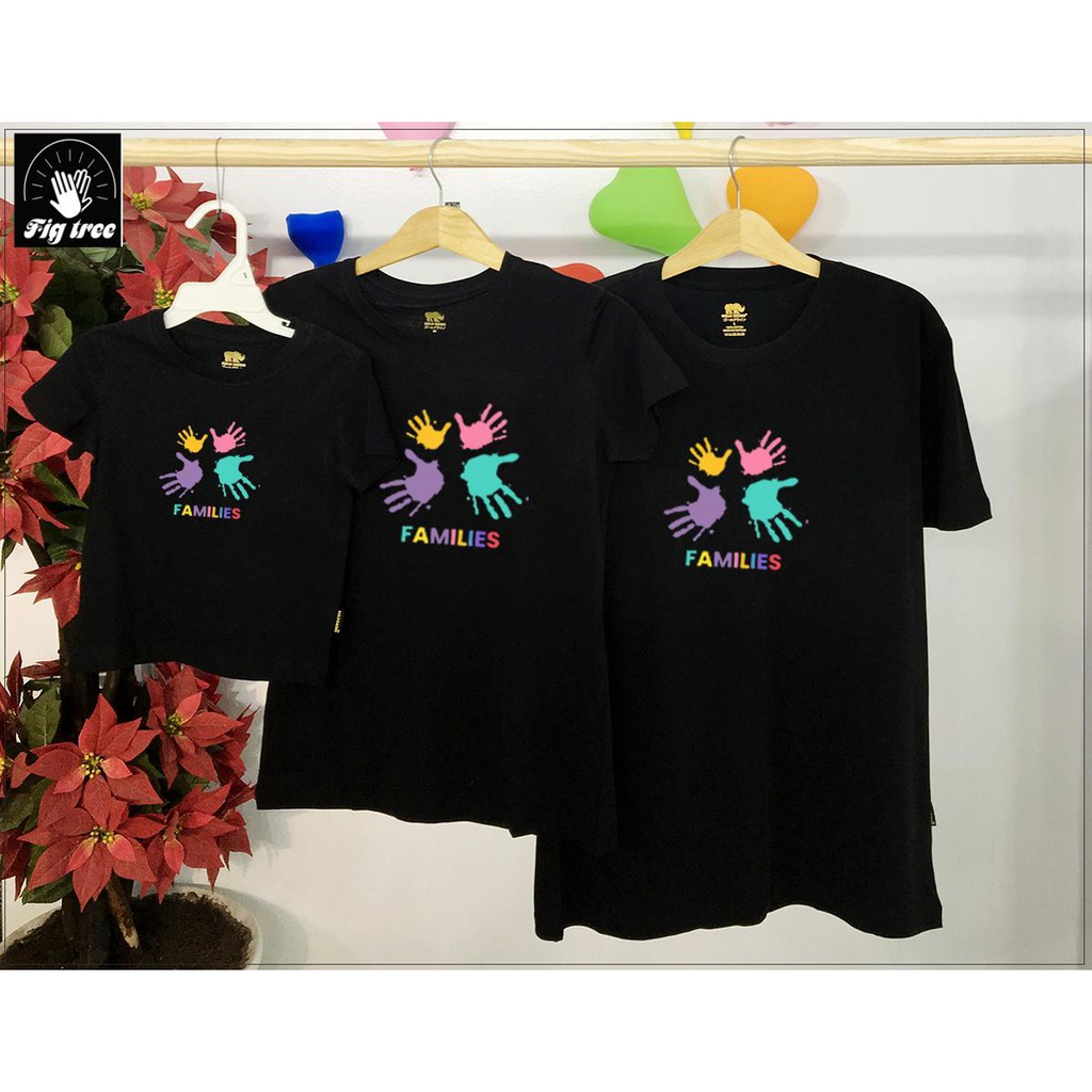 Combo Áo Thun Gia Đình FIGTREE Màu Đen In Hình Families Bàn Tay Siêu Cute