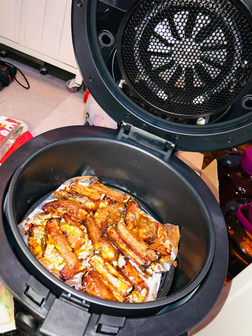 nồi chiên không dầu Nine Shield 8L có mức giá vô cùng hấp dẫn.