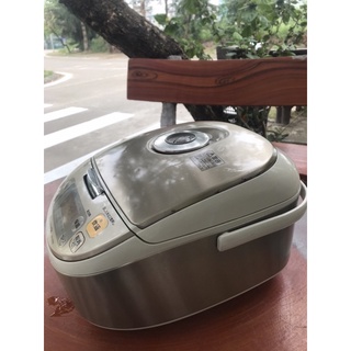 Nồi cơm cao tần panasonic 4-5 người ăn