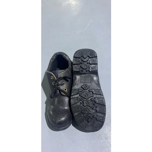 Giày bảo hộ lao động ABC chỉ vàng , Giá siêu rẻ, mũi sắt, lót thép, đế chống trơn