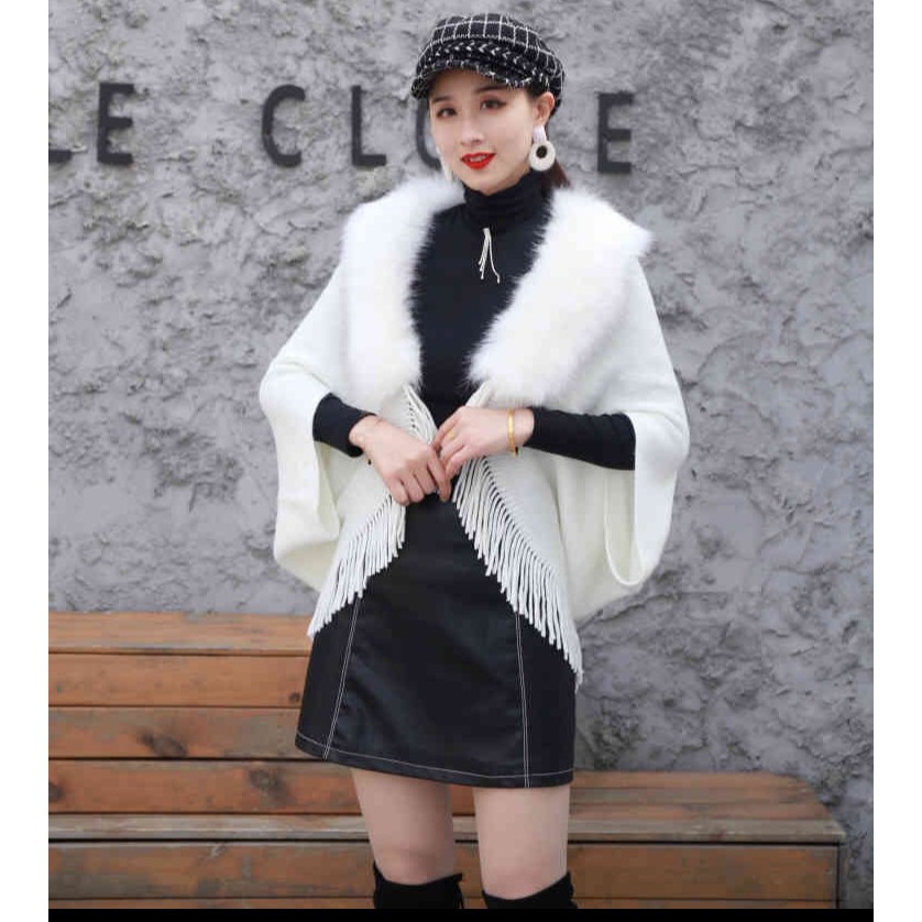 Áo khoác len áo choàng tua rua cổ lông thời trang