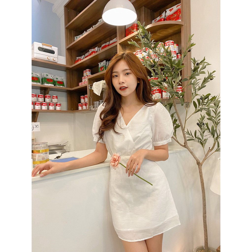 Đầm trắng tà đắp nhún eo LANEY DRESS | BigBuy360 - bigbuy360.vn