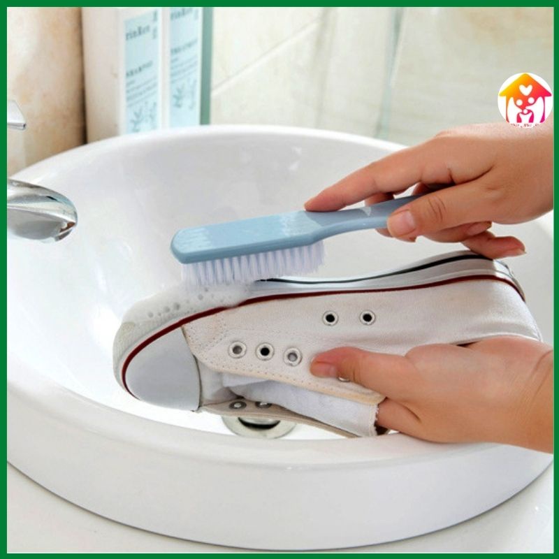 Bàn chải giặt giày lông mềm cán dài giặt siêu sạch