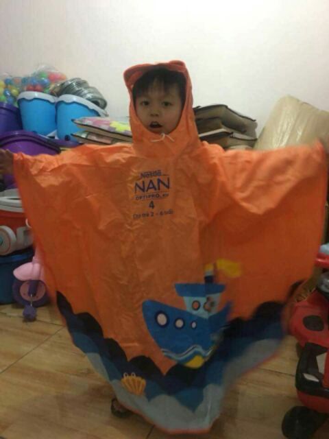 Áo mưa đại dương cho bé
Quà tặng từ Nan