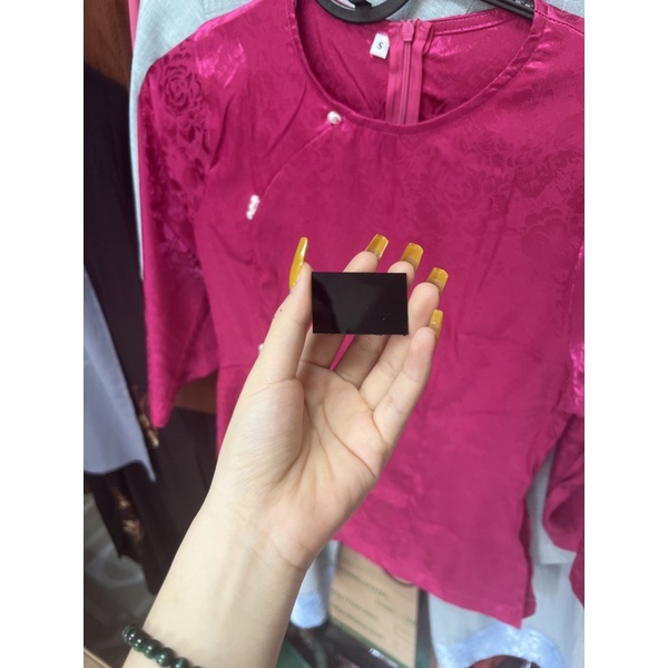 Băng tang, băng đeo tang ,  mica cài áo khi nhà có tang