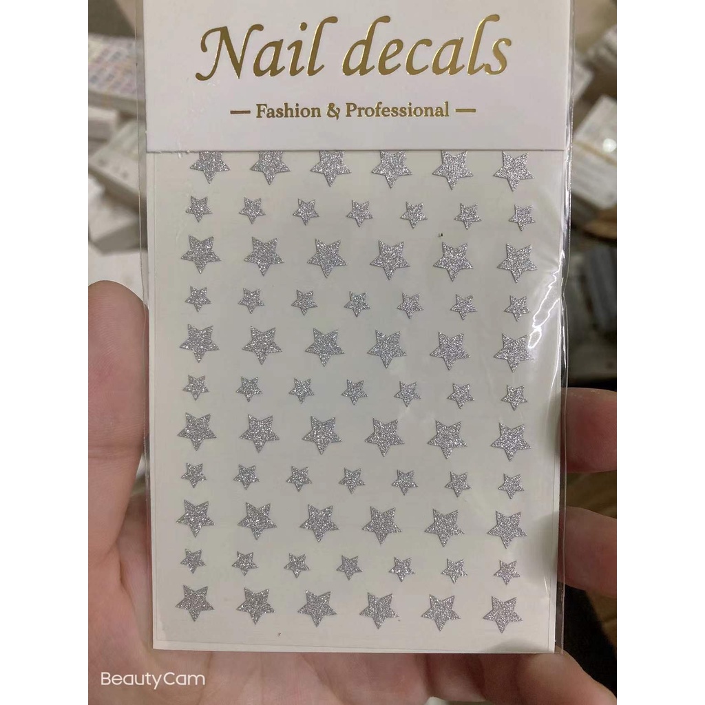 Stiker trang tri nail toa sang