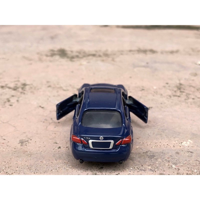 Tomica Nissan Cima S=1:64