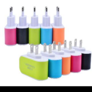 Củ xạc 3 cổng USB đa năng ( màu ngẫu nhiên)