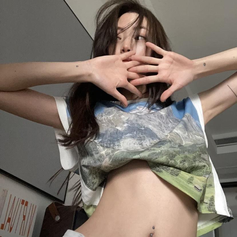 Áo Thun Cổ Tròn Dáng Rộng In Hình Phong Cảnh Ngọn Núi Mỹ Cổ Tròn Thời Trang Đường Phố Cho Nữ