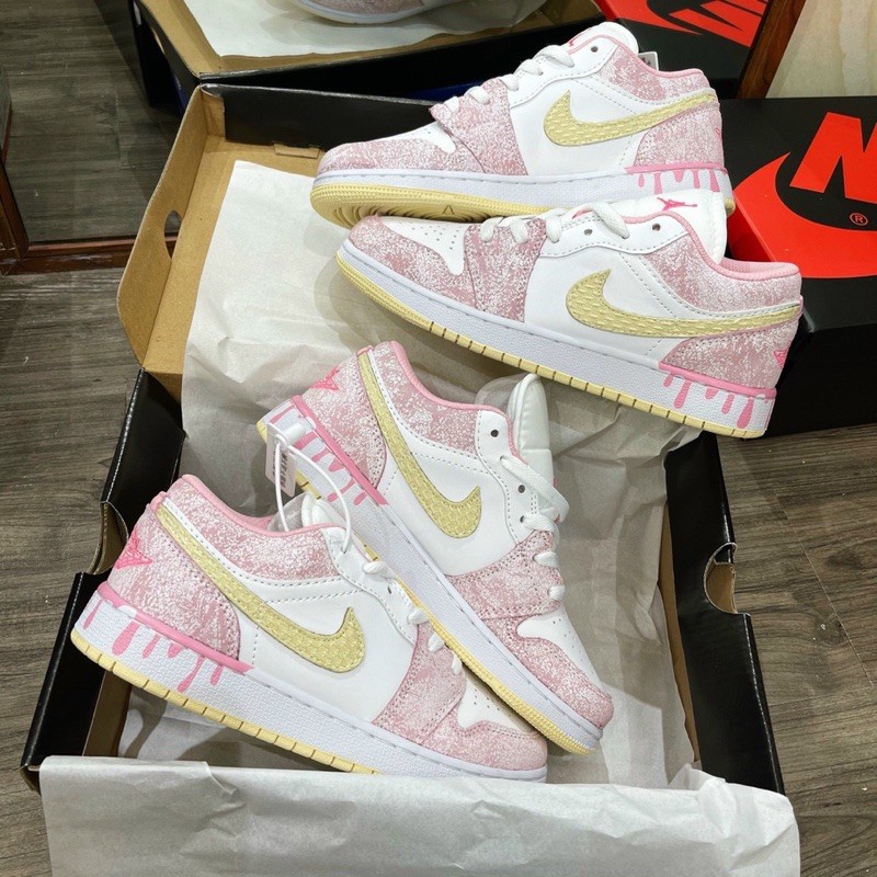 Giày Thể Thao Nữ Air Jordan 1 Low Hồng Kem Vảy Sơn cực hot cho Nữ [ Full Box ] size 36-39