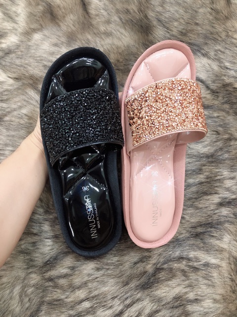 Xuồng đính đá 5p