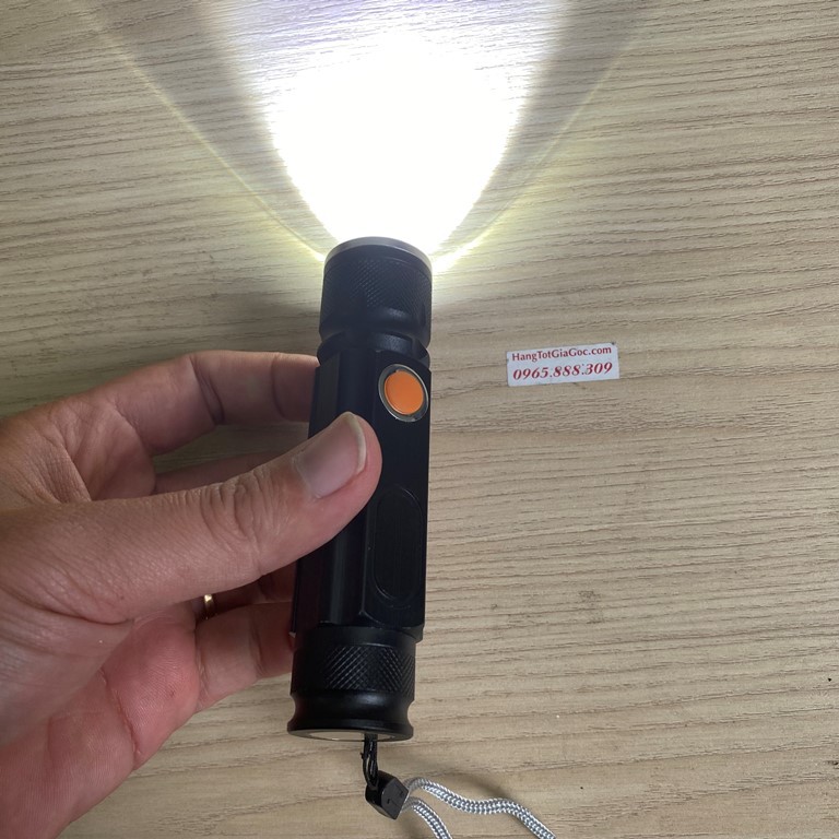 Đèn pin siêu sáng mini Ultrafire C31 zoom xa gần, có bóng led sườn, có nam châm ở đuôi ₫ 170.000₫
