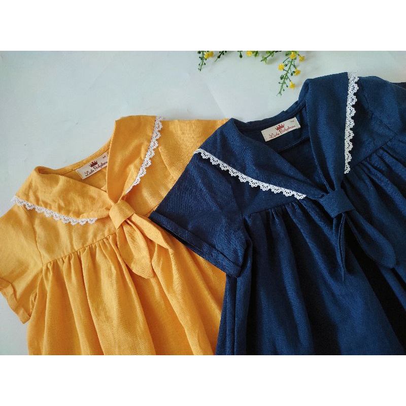 Đầm linen thủy thủ viền ren trắng cho bé gái
