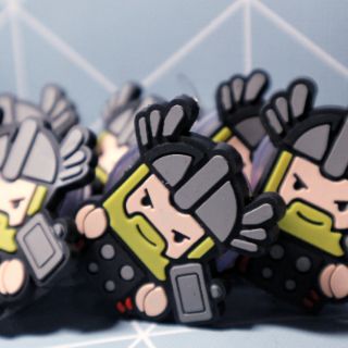 Móc đeo thẻ đồng giá 30k (marvel chibi)