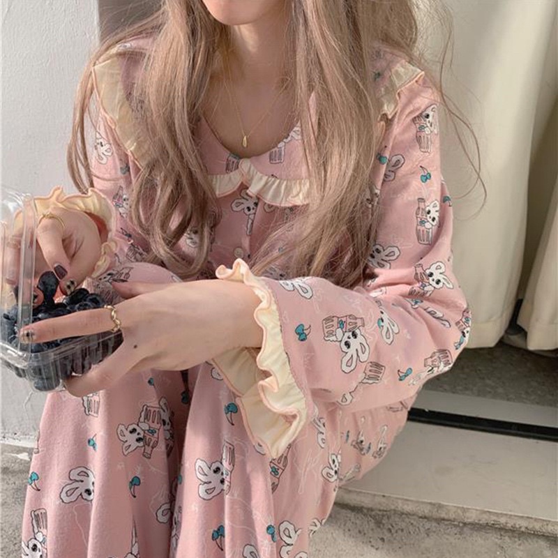 Bộ đồ ngủ nữ tay dài cổ bèo màu hồng hình thỏ bo chân chất thun cotton dễ thương | BigBuy360 - bigbuy360.vn